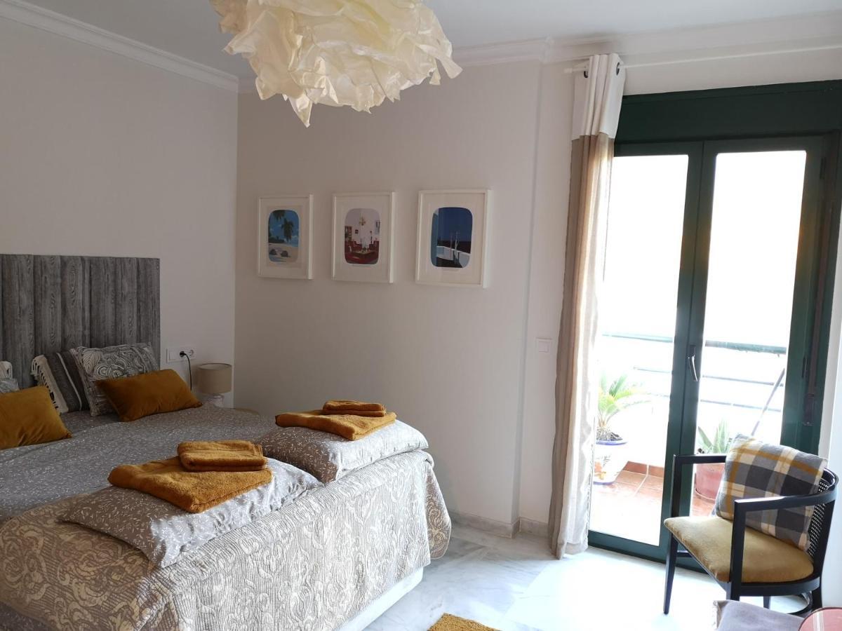 פואנגירולה Apartamento Las Brisas מראה חיצוני תמונה