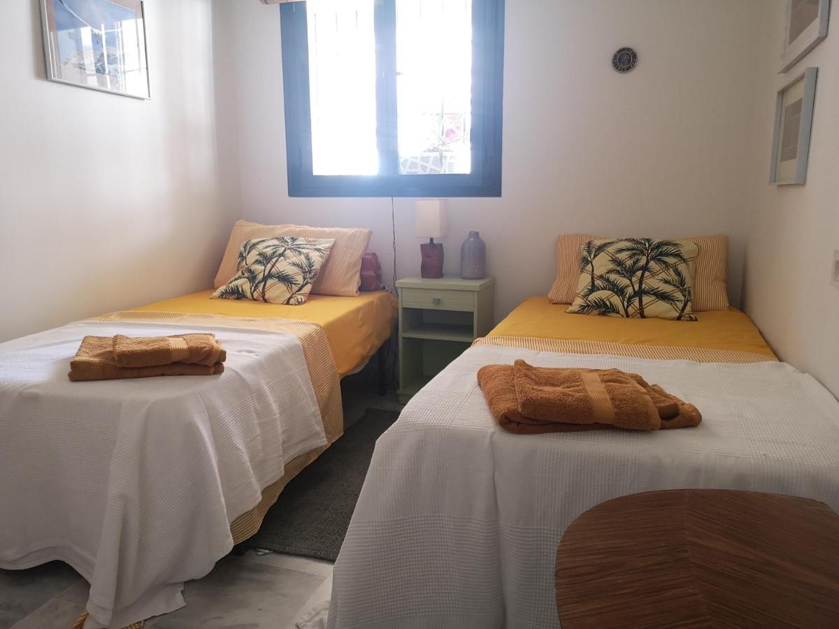 פואנגירולה Apartamento Las Brisas מראה חיצוני תמונה